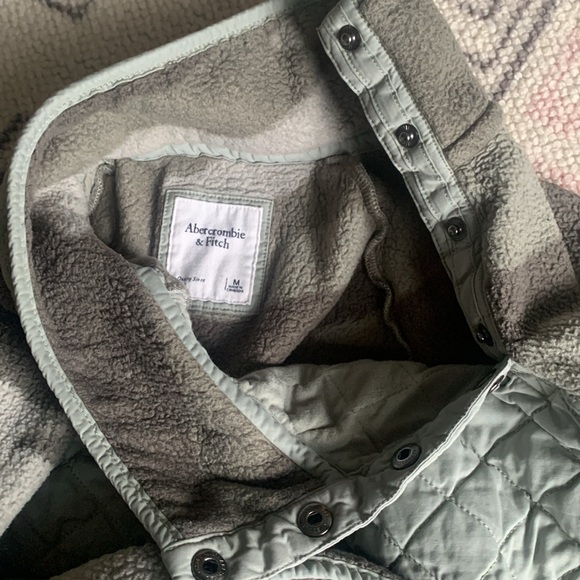 Abercrombie Quilted Camouflage Pullover - Picture 3 of 4